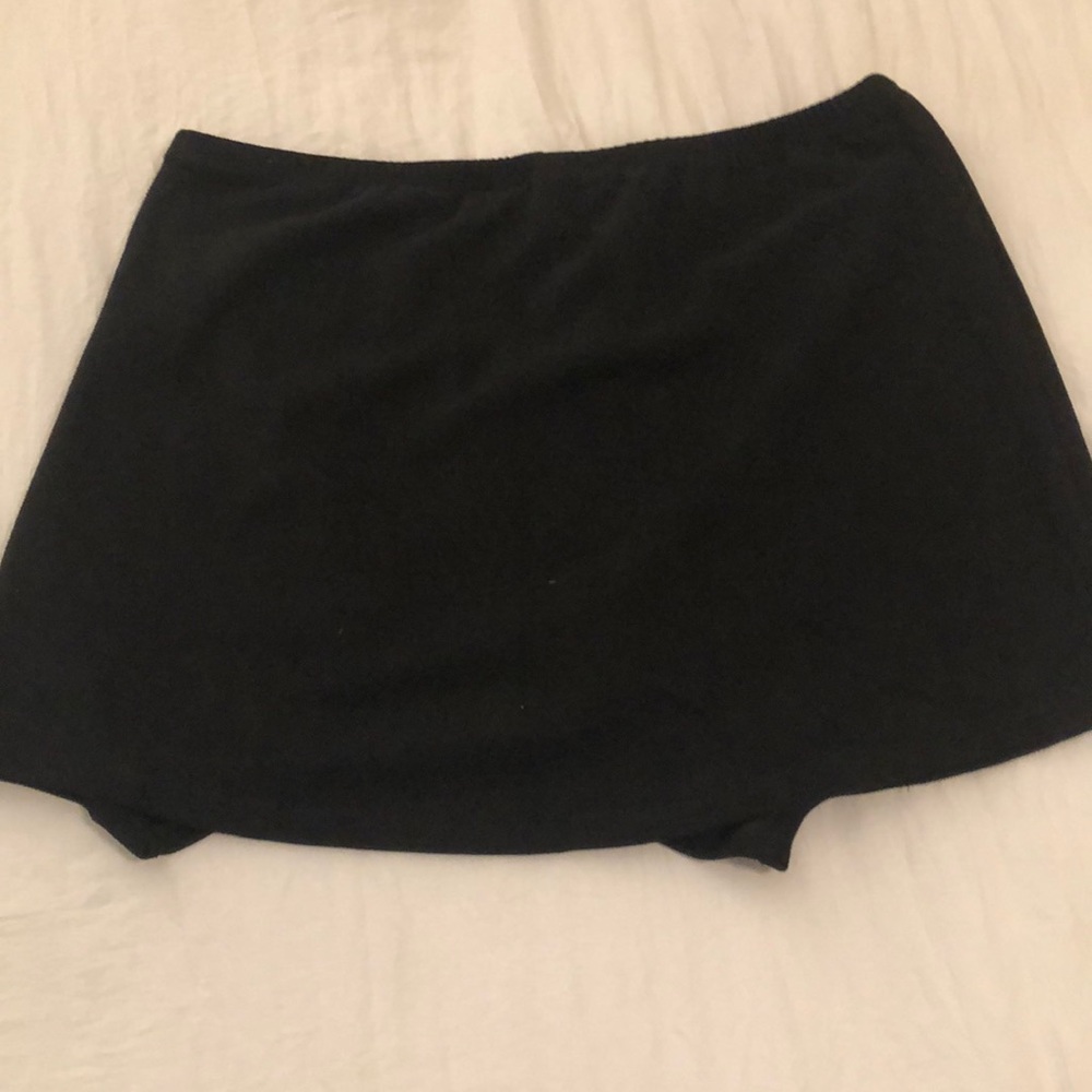Envelope Skort - Picture 4 of 4